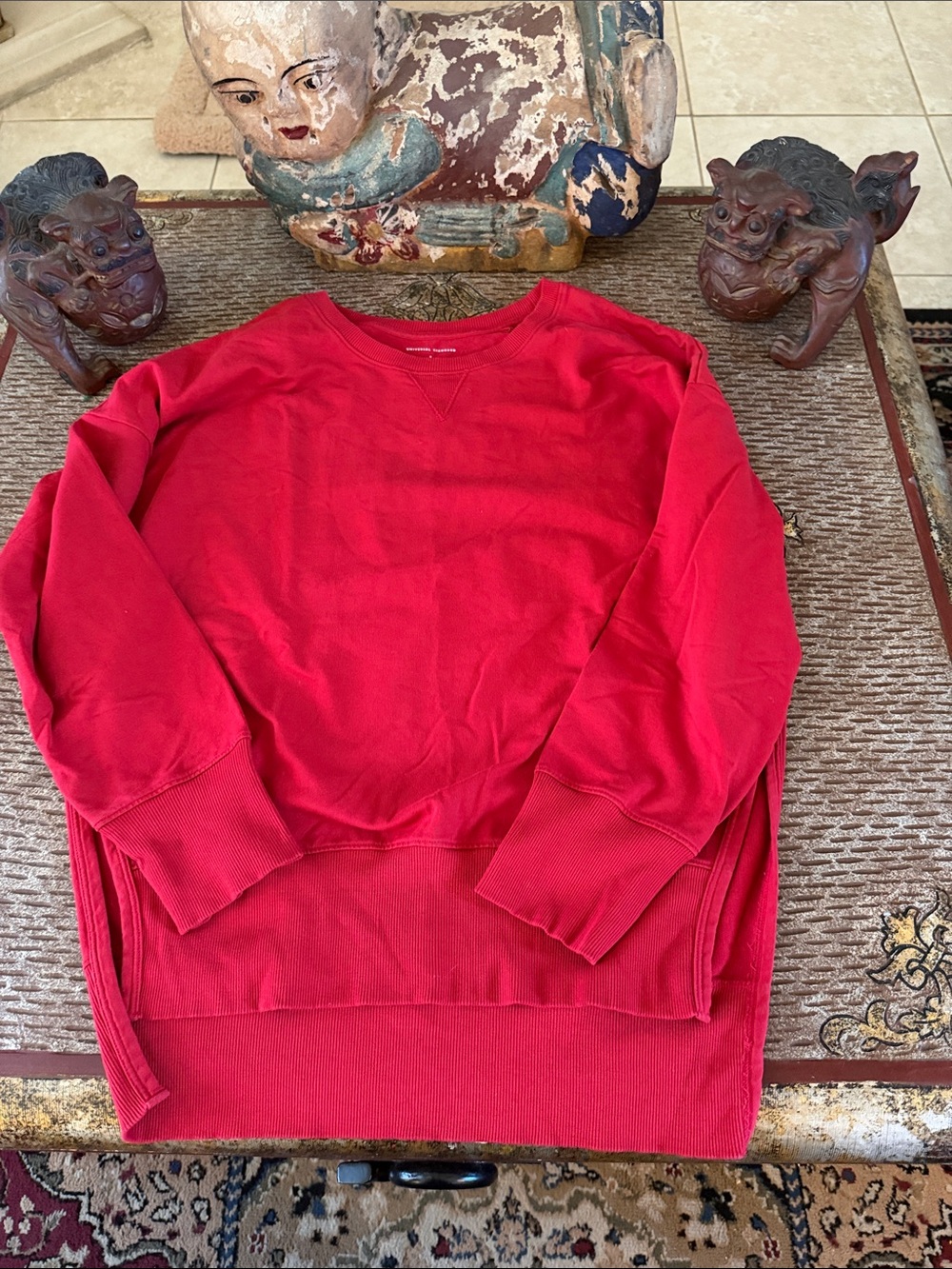 Universal Standard Crewneck Sweatshirt in Red - US size Small (14-16)